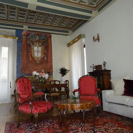 Palazzo Lauri Spoleto Apartment Екстериор снимка